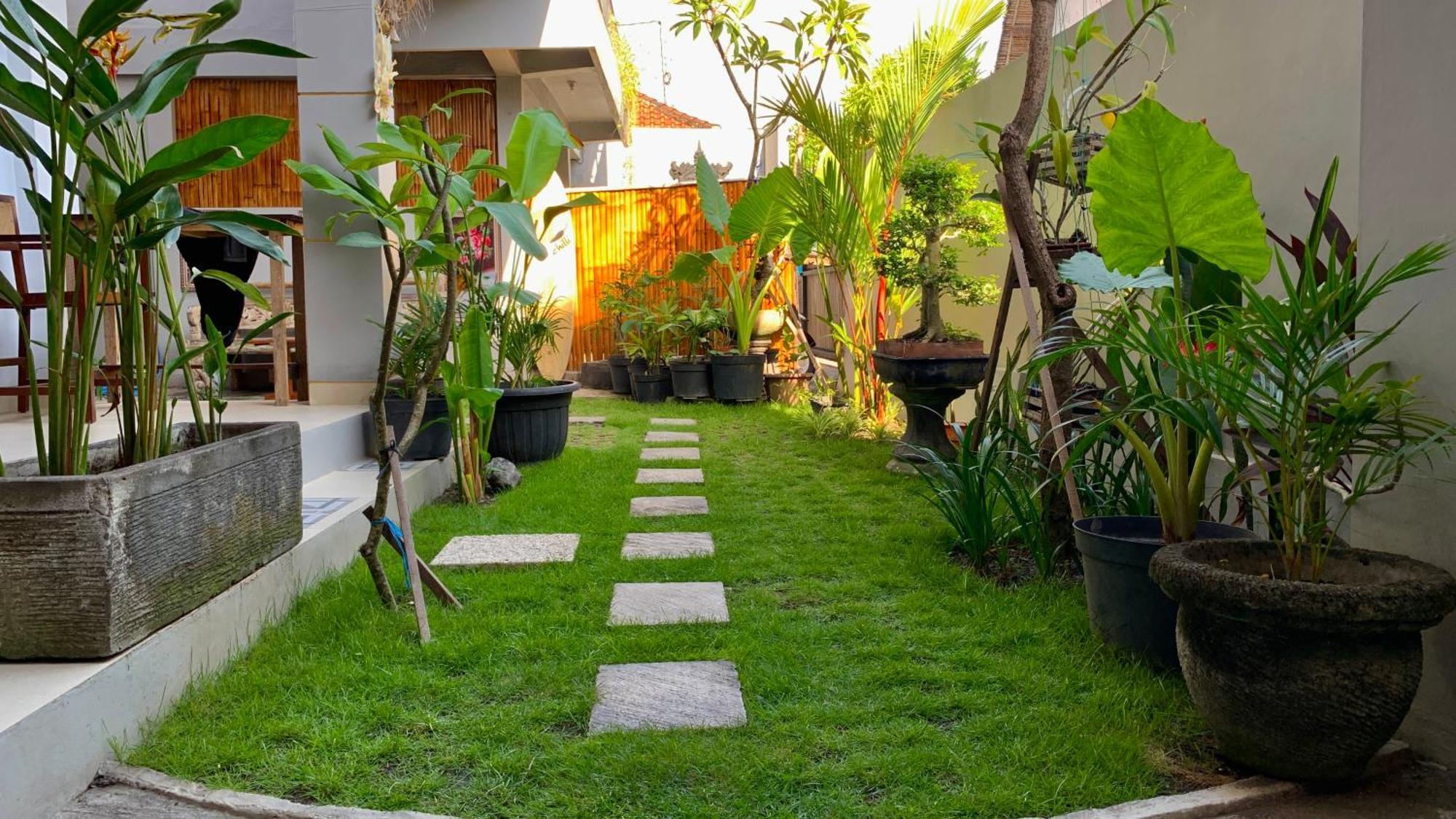 The Lima Home Stay In Canggu エクステリア 写真