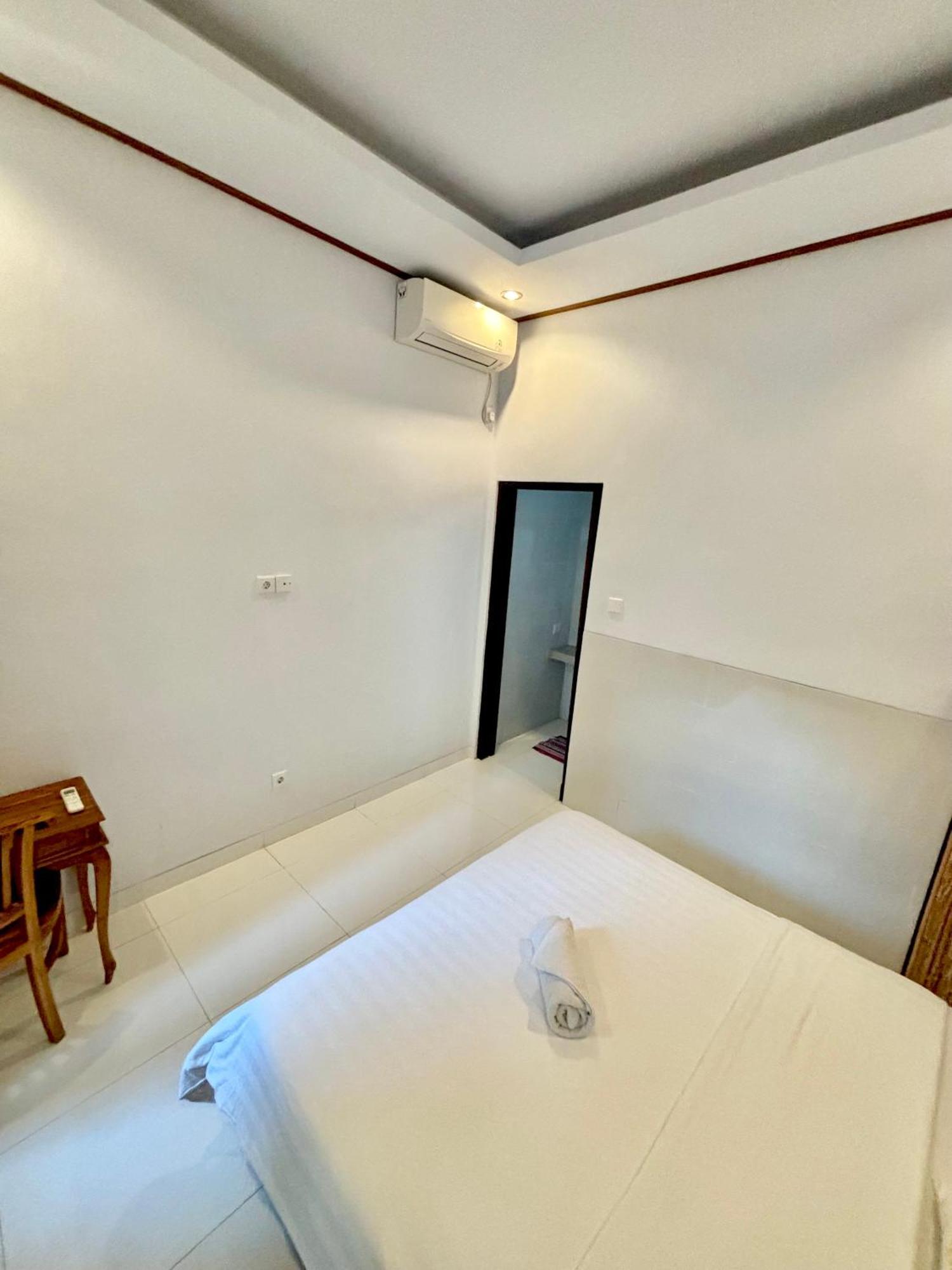 The Lima Home Stay In Canggu エクステリア 写真