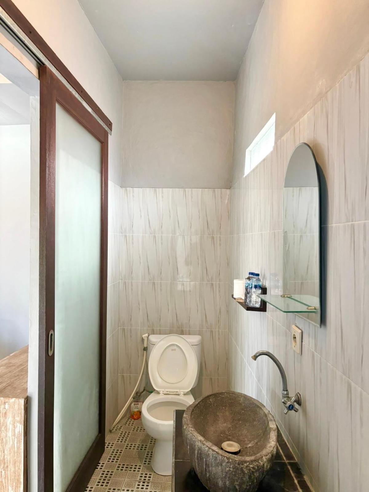 The Lima Home Stay In Canggu エクステリア 写真
